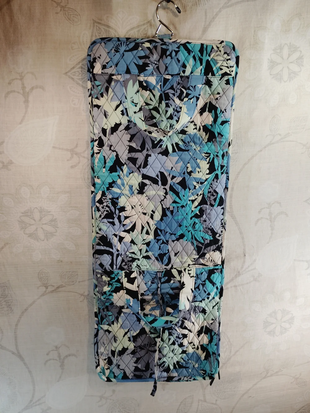Vera Bradley quilted Floral Travel Cosmetic/ Toiletry Tote Bag in Blue& Black